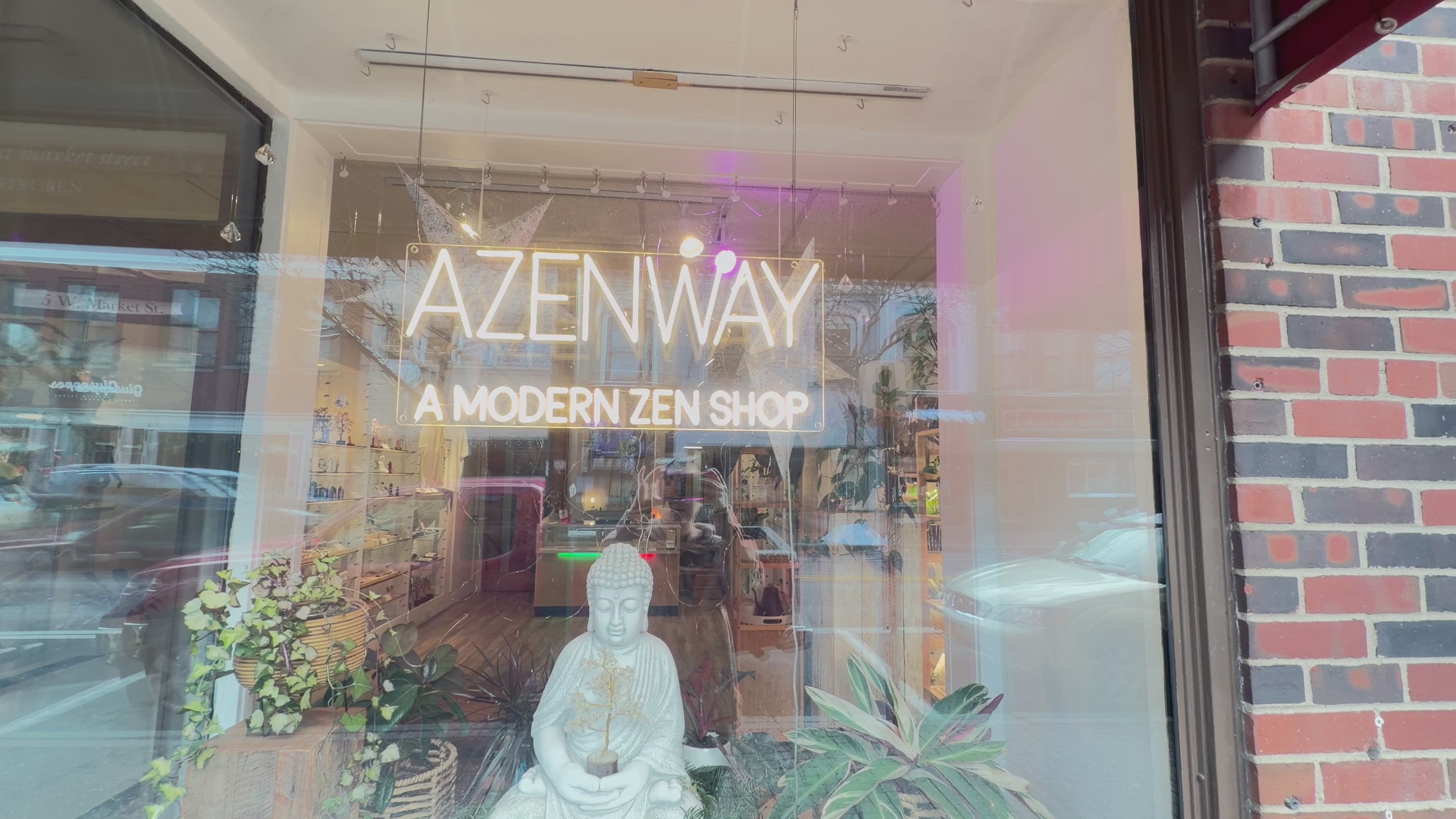 Load video: Short video tour of Azenway — a crystal, aromatherapy and plant shop in Corning, NY.
